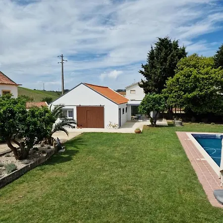 Casa Nikana Turcifal Extérieur photo