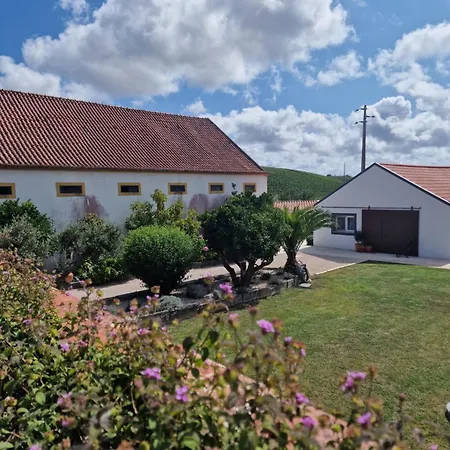 Casa Nikana Turcifal Extérieur photo